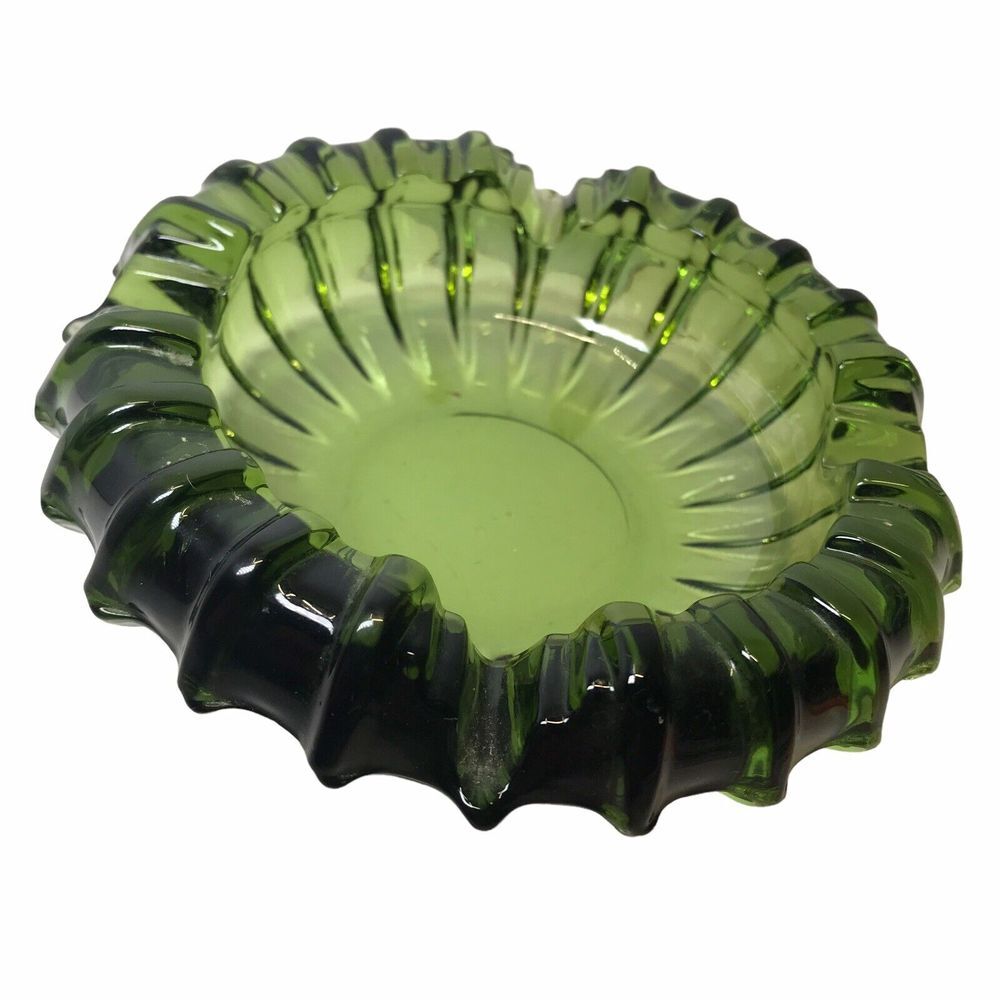 Vintage 1960s Emerald Green Ashtray Pressed Fostoria Mid Century Starburst Retro - Picture 2 of 9